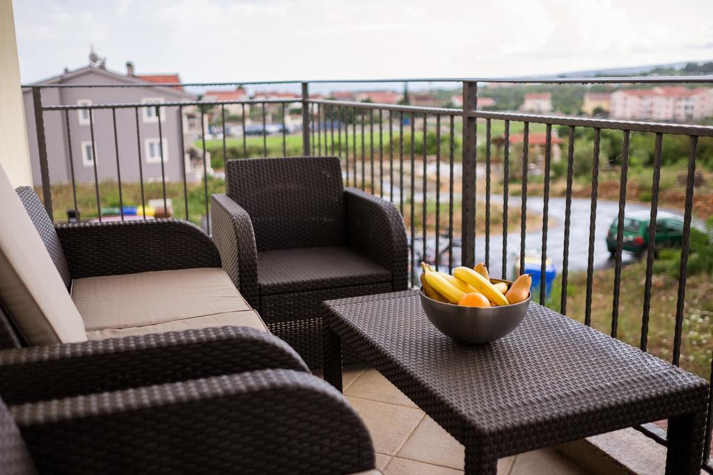 Apartment Soni A4 Krk Town Bagian luar foto