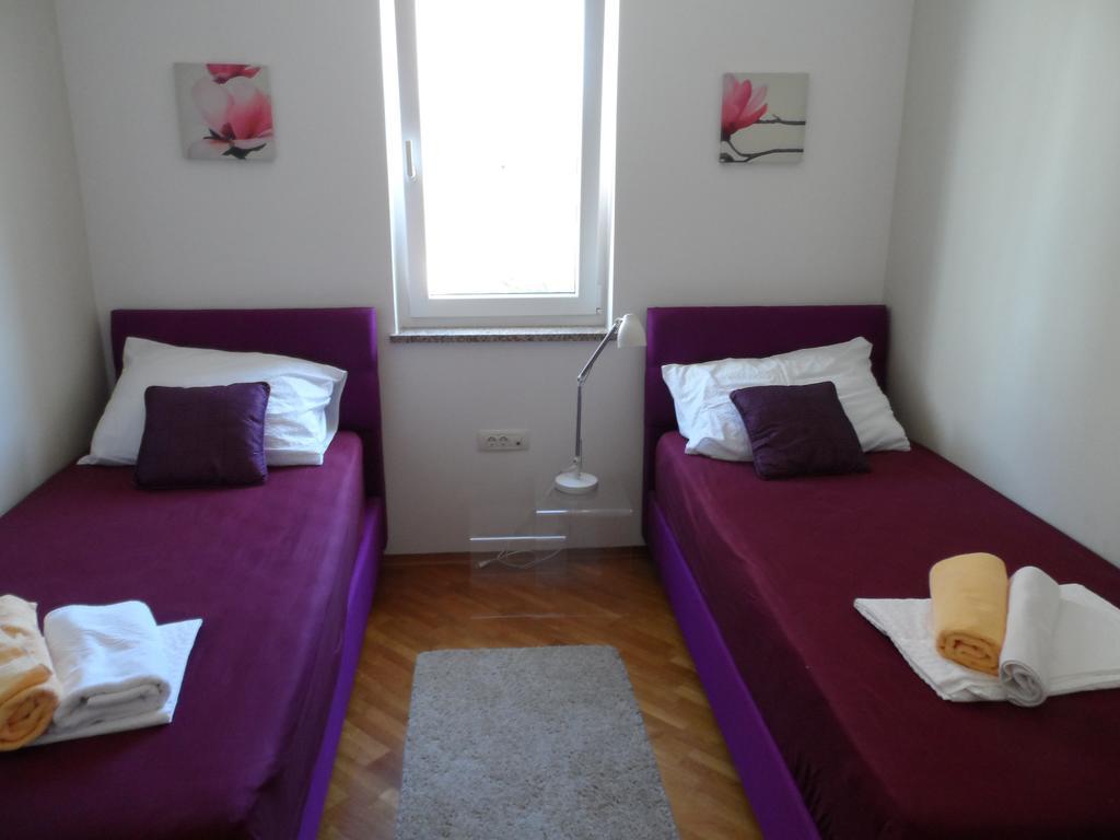 Apartment Soni A4 Krk Town Bagian luar foto